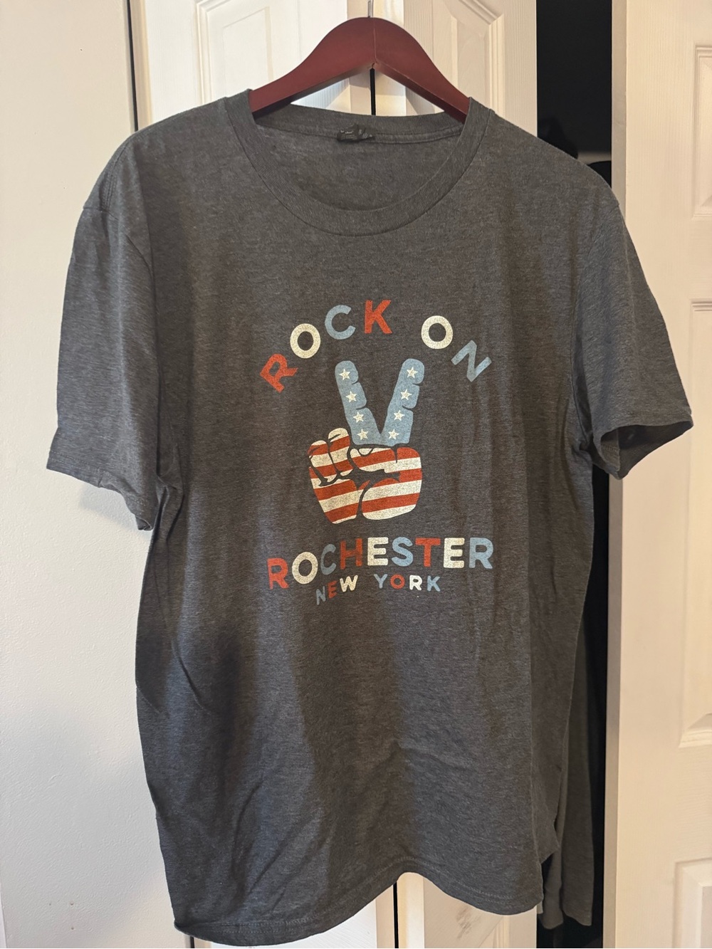 Anvil Charcoal Gray Men’s Rock On Rochester, New York Graphic Tee